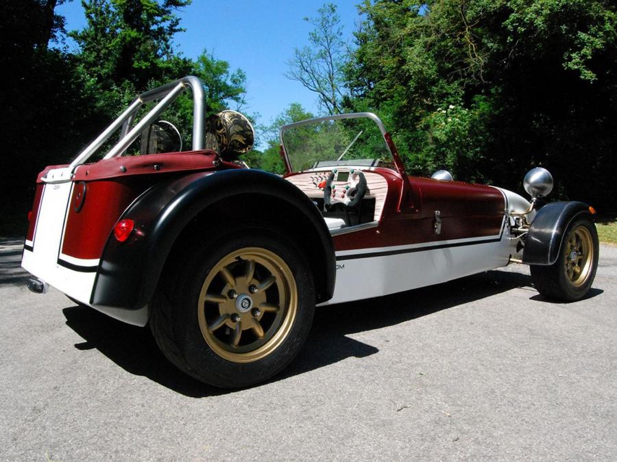  Caterham Seven Superlight by Aznom 2009 года  (фото 23 из 30)